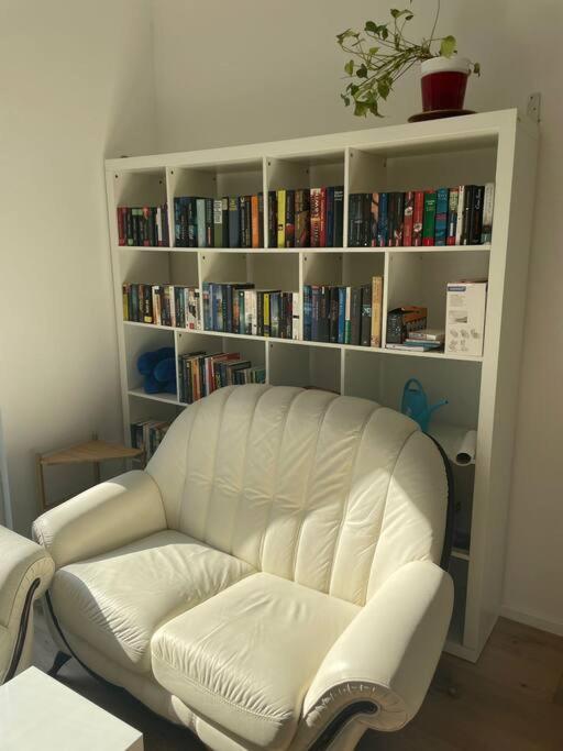Stilvolle Wohnung Mit Terrasse/Garten Bécs Kültér fotó